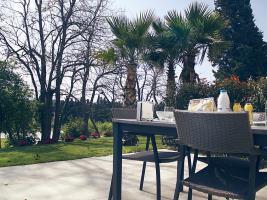 Готель Le Chateau Des Cinq Cantons Карпантра Екстер'єр фото